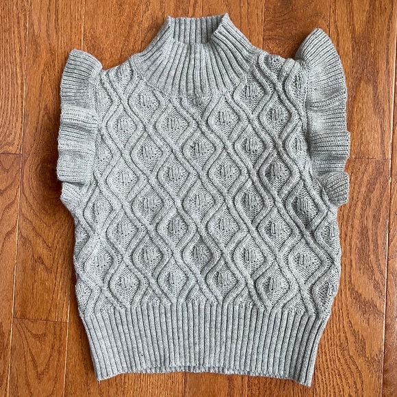 Sweaters - Gray Sleeveless Sweater with Ruffled Sleeves